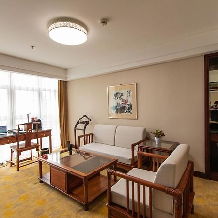 Beijing Broadcasting Tower Hotel Экстерьер фото